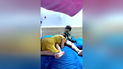Indian couple travels to the beach and make it a nice day
