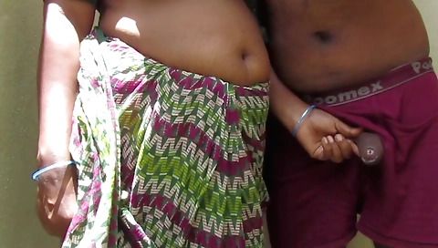 Indian big ass girl gives a blowjob and gets fucked