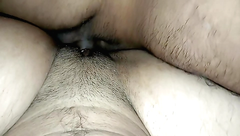 Indian slut hairy pussy fucked in bed on 1st act porn video