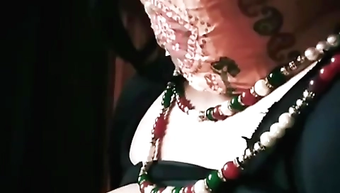 Sexy brunette amateur webcam showing her large boobs