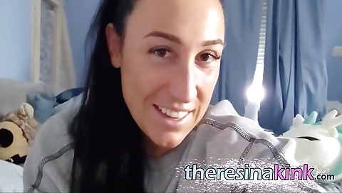 Slutty brunette fucks herself with a vibrator in solo