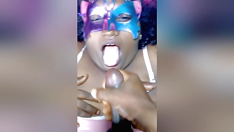 Big tits brunette with a great ass is having a good day