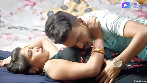 Lily is a beautiful brunette with amazing lips and a juicy body