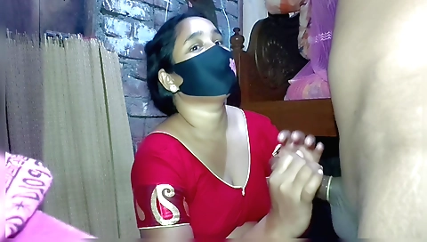 Handjob with a gorgeous brunette babe in a hot hd video