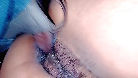 Indian teen is on a whim and decided to have sex with a guy