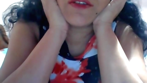 Amateur webcam solo clip with a brunette with big boobs