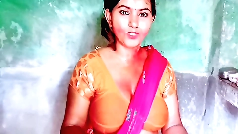 Indian girl masturbates in her bedroom in hd video