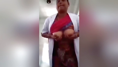 Horny bhabhi in an amateur solo vid with some curves