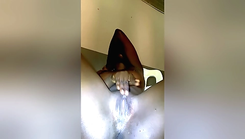 Indian amateur lady takes off a sexy dress in hd video