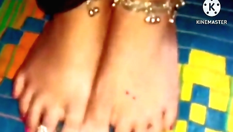 Indian teen is having her first sex with her husband