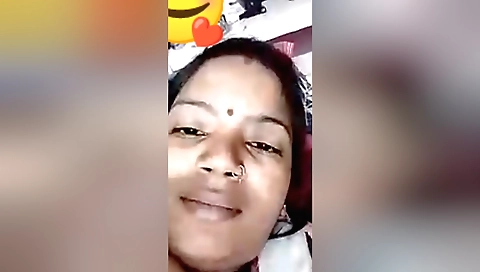Today Exclusive- Sexy Bhabhi Shows Her Boobs And Pussy
