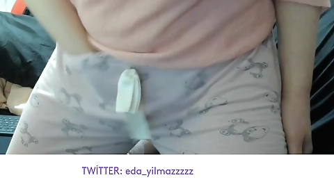 Turkish girl with a lovely body and a good ass 18+ solo porn