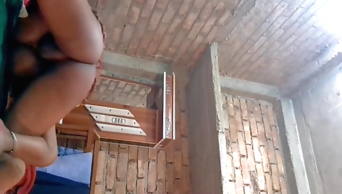 Indian chick in a desi chudai is getting a real nice look