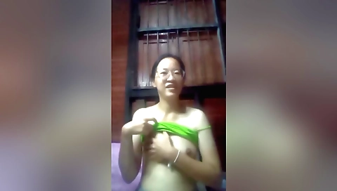 Indian solo female porn with me being alone in bed