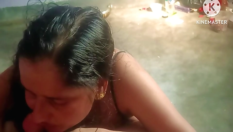 Amateur brunette milf with big ass and a sexy body