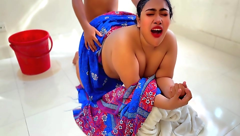 Indian stepsister has a beautiful big ass in this video