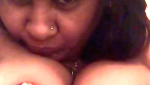 Indian brunette takes on her favorite sex toy in bed