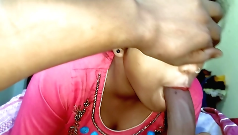 Indian milf suckily a dildo till she gives a creampie
