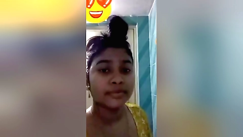 Today Exclusive- Cute Bangla Girl Showing Her Boobs