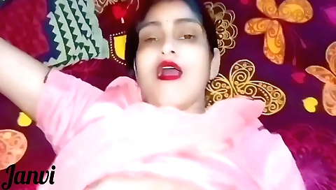 Amateur blonde babe giving a blowjob to her husband