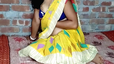 Indian girl is getting a creampie in her hairy pussy