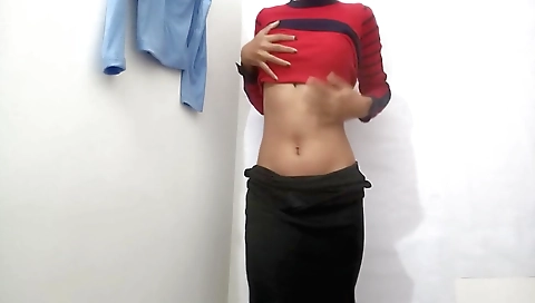 Hot pretty one loves her body and gets it fucked by a dude