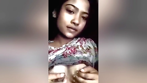 Indian teen with big natural boobs takes off her dress