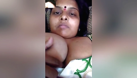 Horny indian busty woman shows her body to the cam