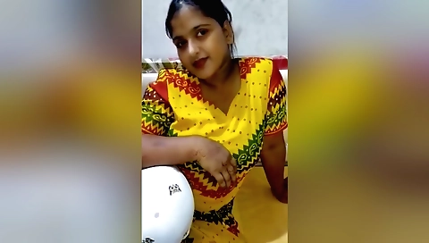 Busty Indian chick with a broad ass selling clothes in the shop