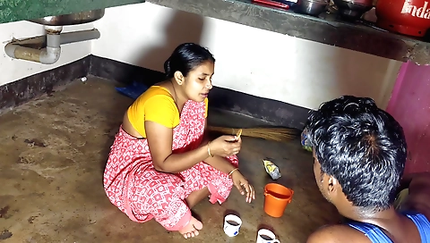 Indian bhabhi sex video show with a hot amateur girl