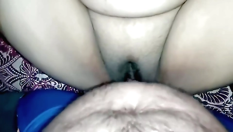 Indian girl with nice body and a sexy face in porn