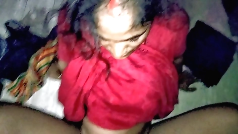 Indian bhabhi gives a beautiful POV and some smile