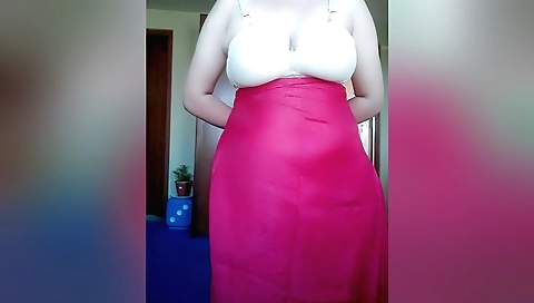 Busty chick takes off clothes and squirts on the camera