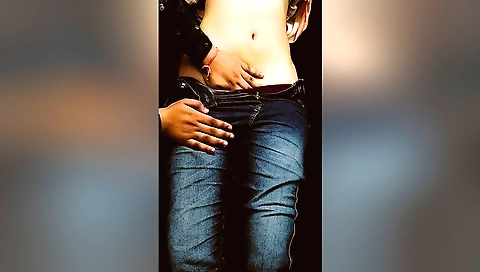 Indian couple enjoys some sex in the middle of the scene