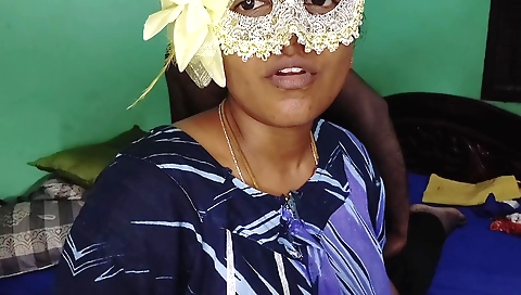 Hairy indian girl doing hairy work in amateur porn video